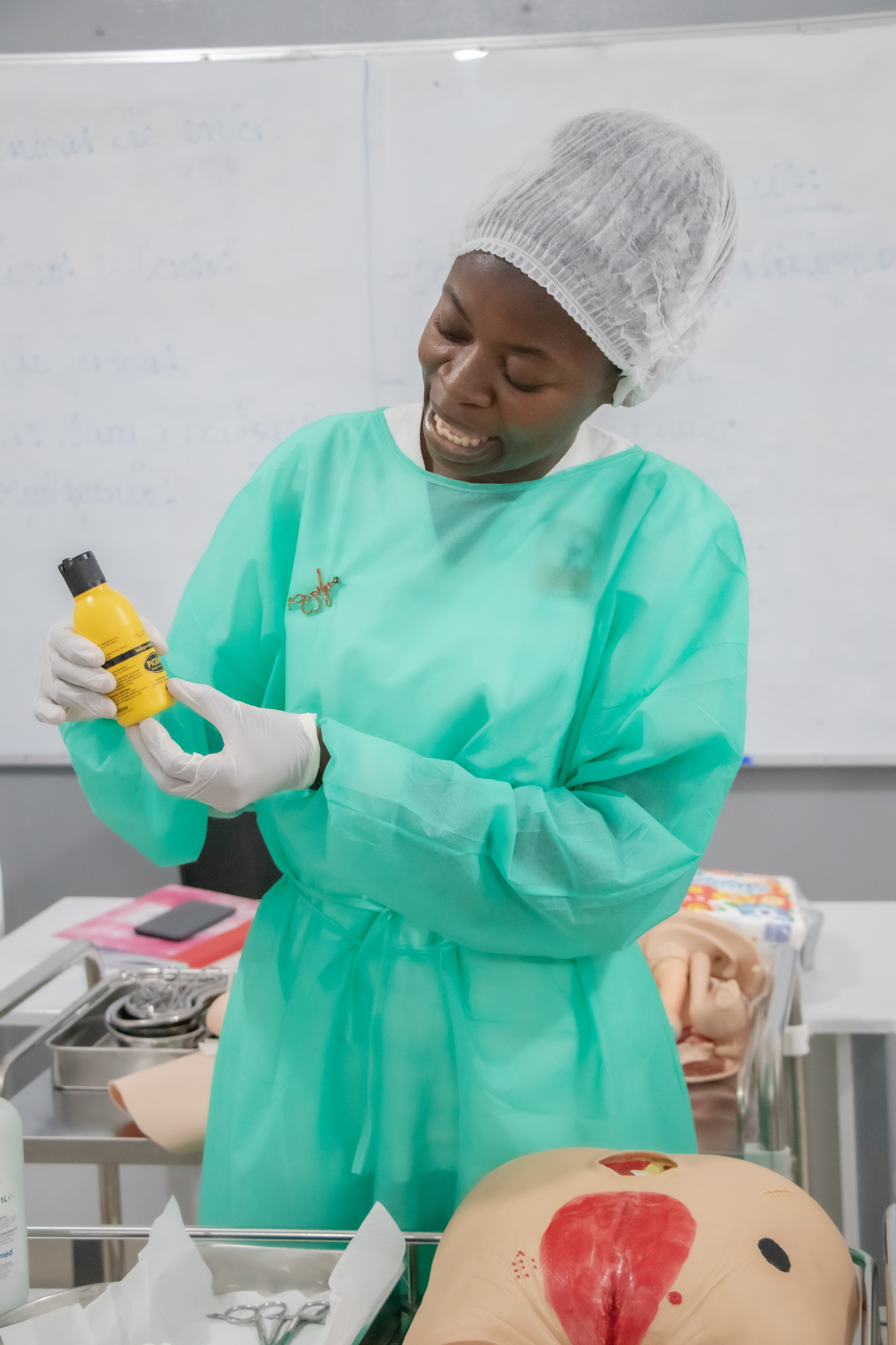 Cuidado, Humanização e Excelência no Laboratório de Saúde da Mulher e Criança